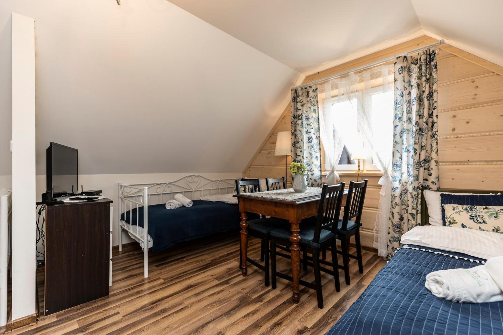 Zielona Owieczka Apartment Niedzica Zamek